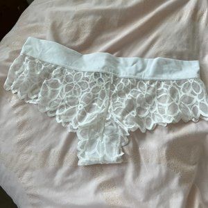 Pink by Victoria’s Secret white lace panties underwear size medium nwt